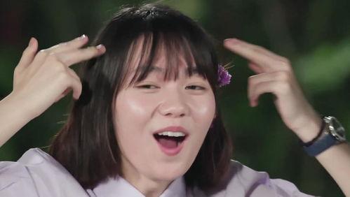 女人发个吃瓜表情怎么回