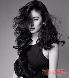 明星卷发图片,跟随潮流，打造专属你的卷发风采