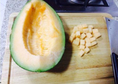 麻雀吃不吃哈密瓜