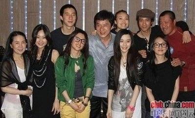 明星吃豆腐剧照