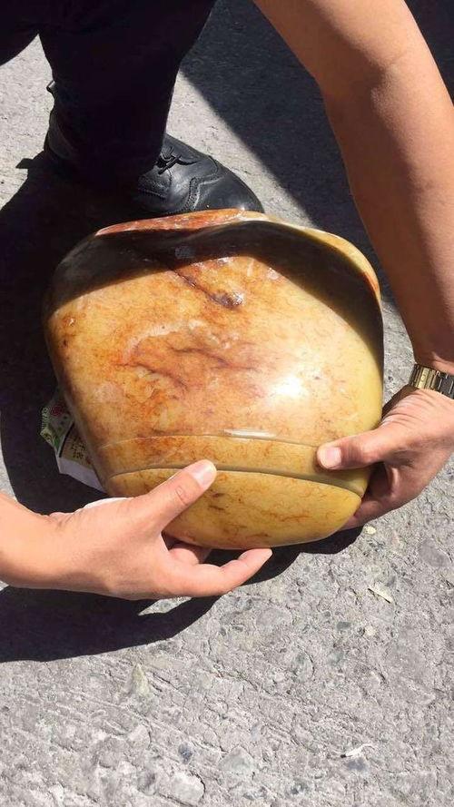 看石头料直播,探寻宝石背后的故事与价值